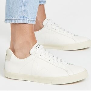 Veja White and Cream Women's Sneakers SZ 9 EU 40 NEW